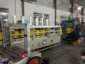 鐵罐測(cè)漏機(jī)客戶現(xiàn)場(chǎng)