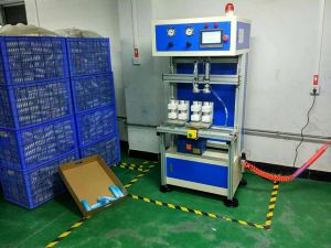 雙工位左右移動(dòng)測(cè)漏機(jī)